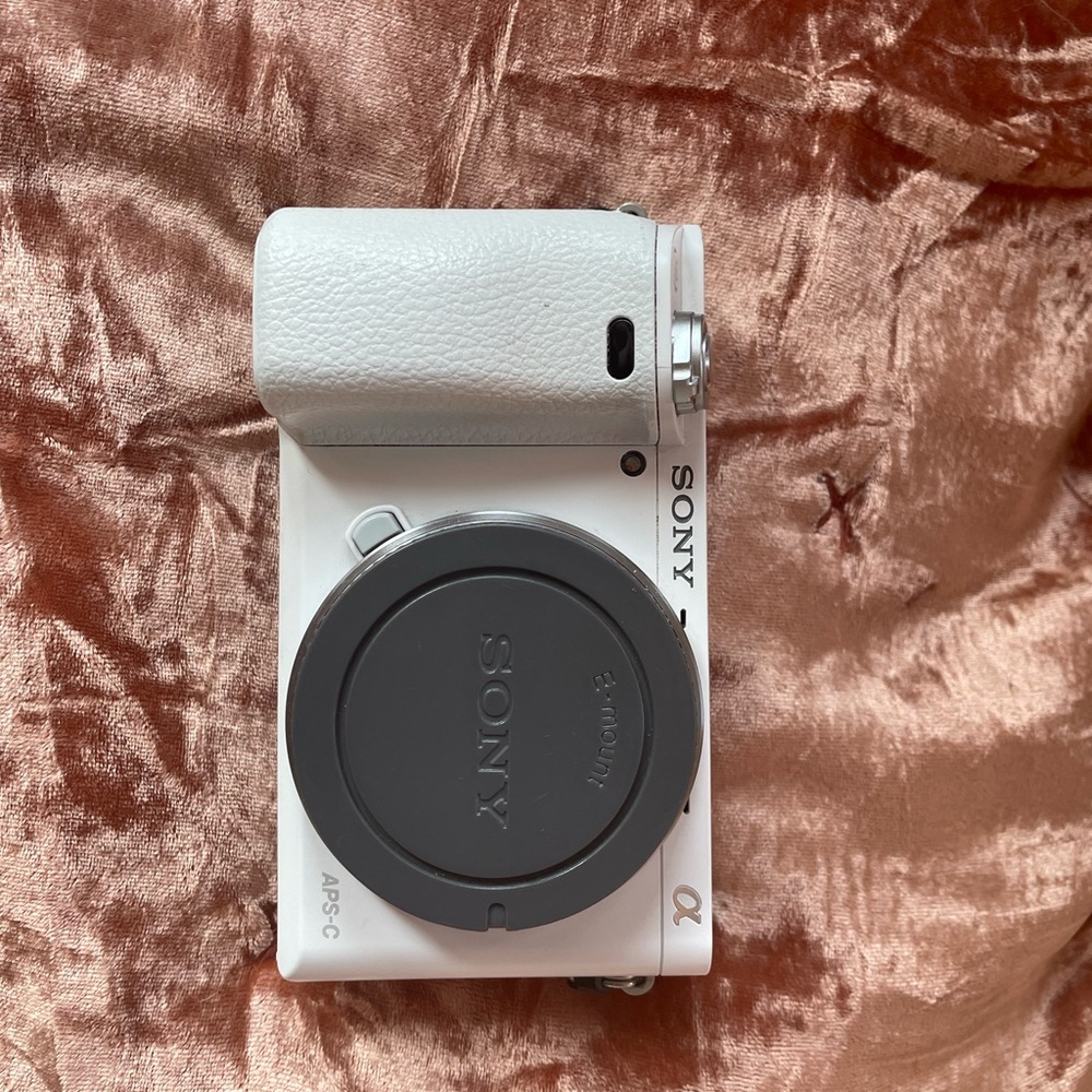 Sony alpha6000 camera body